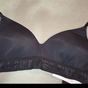 Victorias Secret Pink 32B